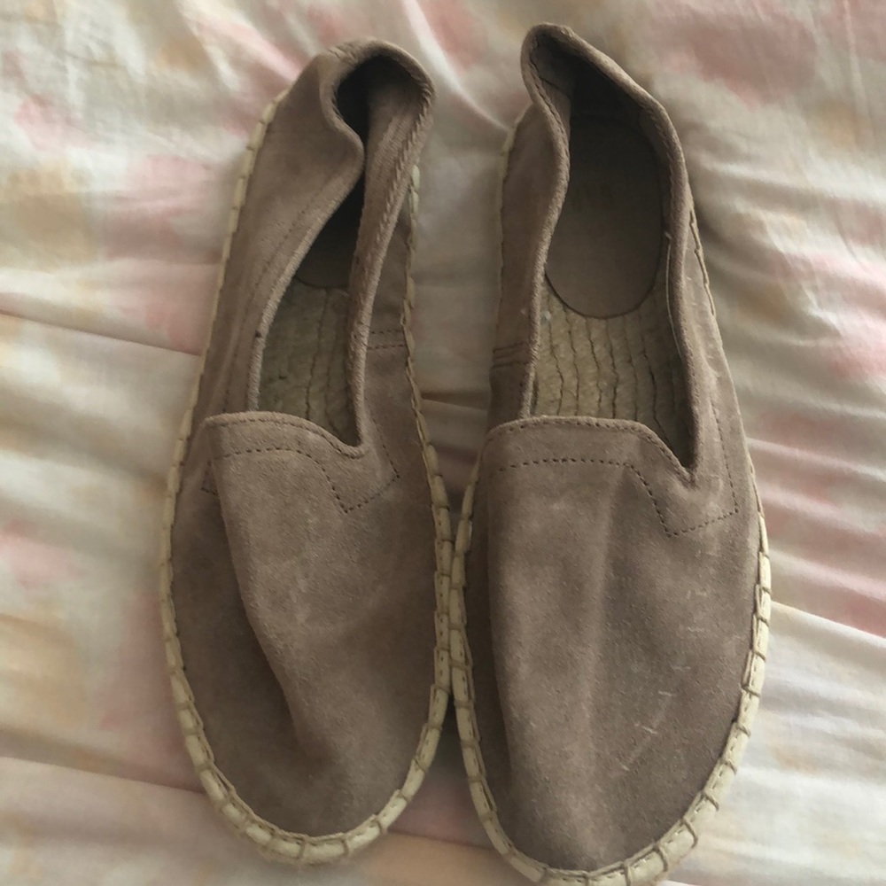Gap shoes